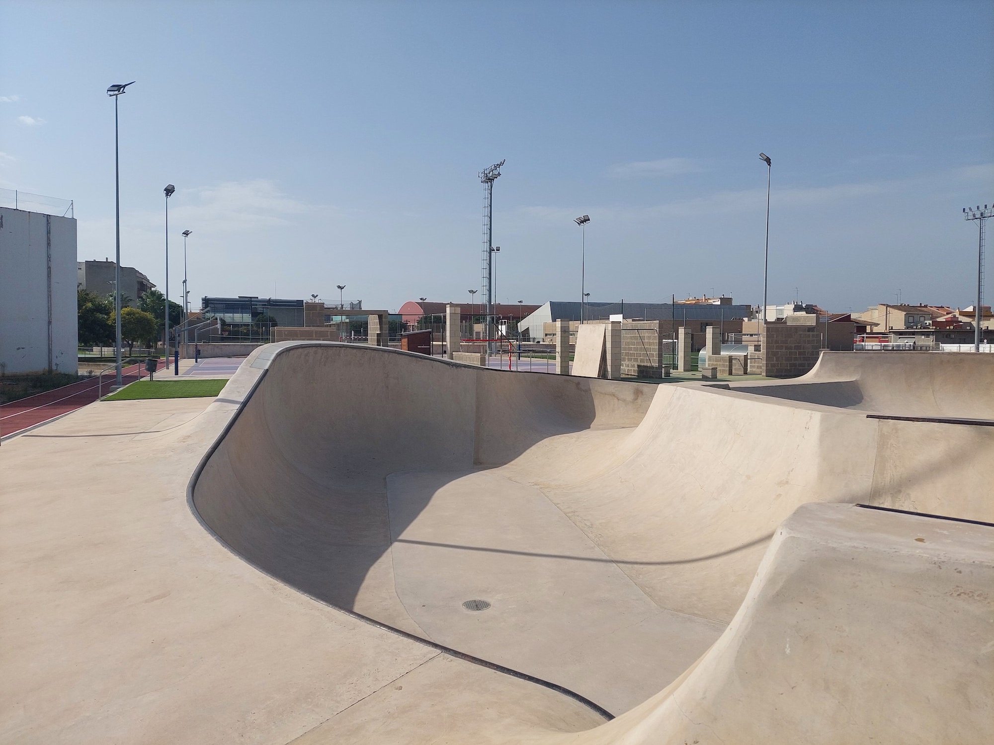 La Pobla de Vallbona skatepark